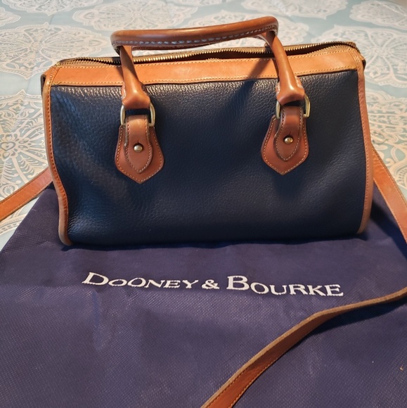 👜 Vintage Dooney & Bourke purse 🦆 - Picture 2 of 8